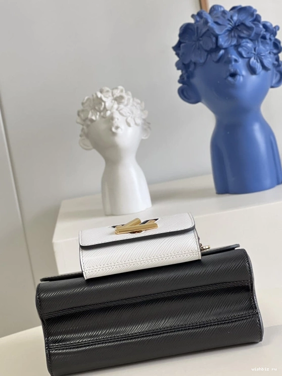 WIS TWIST VUITTON LOUIS PM 0223